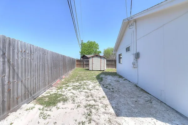 $1,895 | 929 St Timothy Street, Corpus Christi, TX 78418
