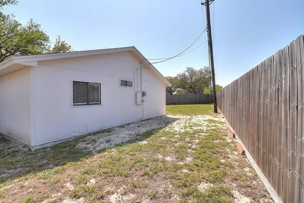 $1,895 | 929 St Timothy Street, Corpus Christi, TX 78418