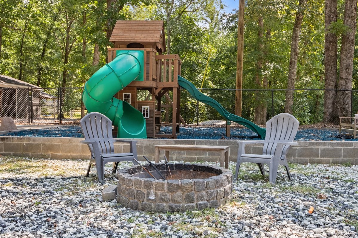 1975 Kelly Road Holladay, TN 38341 - Photo 8 of 87 Gallery Image 8