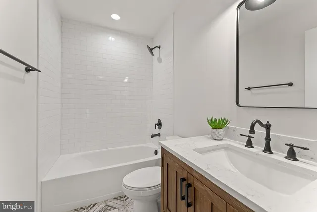 $500,000 | 5531 Hams Ford Road, Woodford, VA 22580