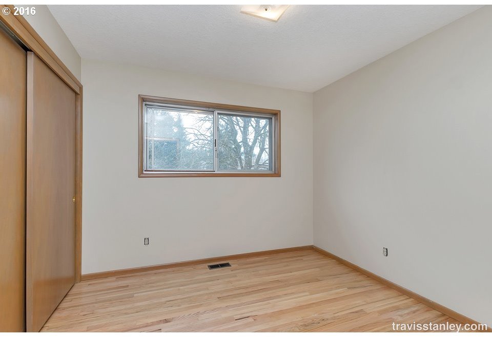 9384 Southwest Washington Street Portland, OR 97225 - Photo 12 of 23 Gallery Image 12