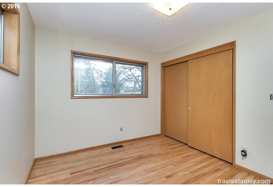 9384 Southwest Washington Street Portland, OR 97225 - Photo 9 of 23 Gallery Image 9