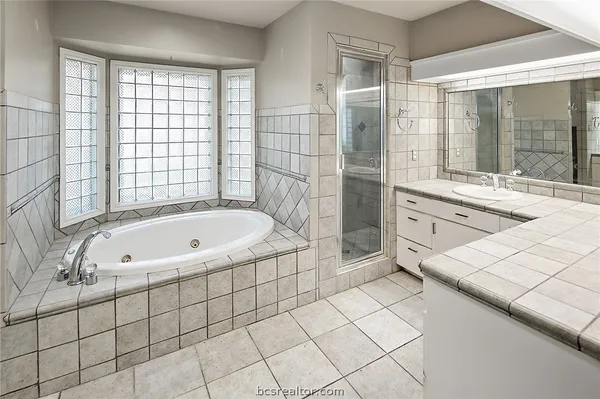 $485,000 | 2301 East Briargate Drive, Bryan, TX 77802