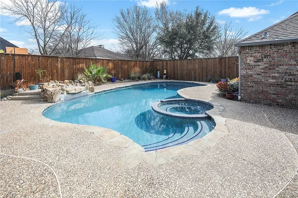 $485,000 | 2301 East Briargate Drive, Bryan, TX 77802
