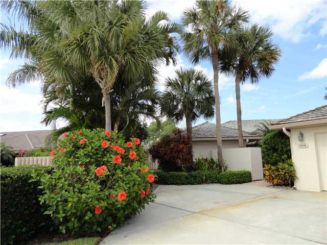 20442 Linksview Drive Boca Raton, FL 33434 - Photo 1 of 22 Primary Photo