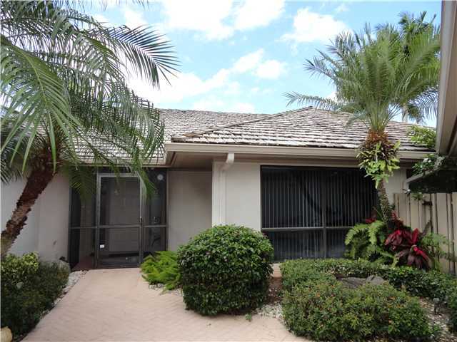 20442 Linksview Drive Boca Raton, FL 33434 - Photo 2 of 22 EXTERIOR FRONT