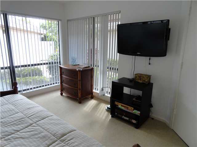 20442 Linksview Drive Boca Raton, FL 33434 - Photo 7 of 22 MASTER BEDROOM