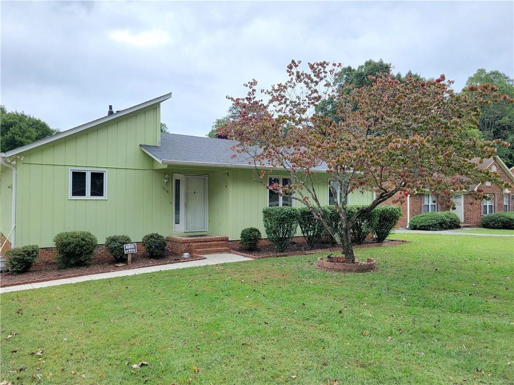 1818 Rendall Street Burlington, NC 27215 - Photo 1 of 17 Gallery Image 1