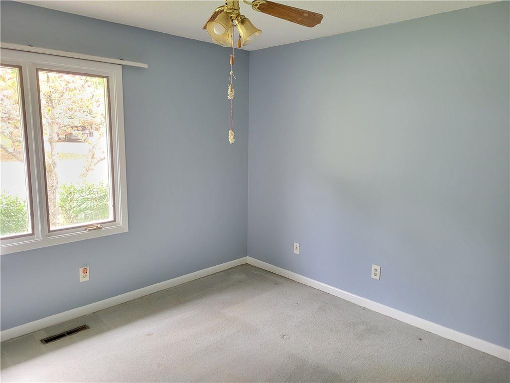 1818 Rendall Street Burlington, NC 27215 - Photo 4 of 17 Gallery Image 4