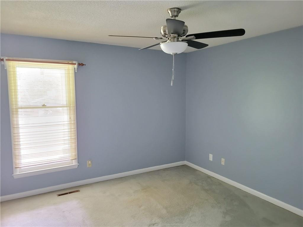 1818 Rendall Street Burlington, NC 27215 - Photo 8 of 17 Gallery Image 8