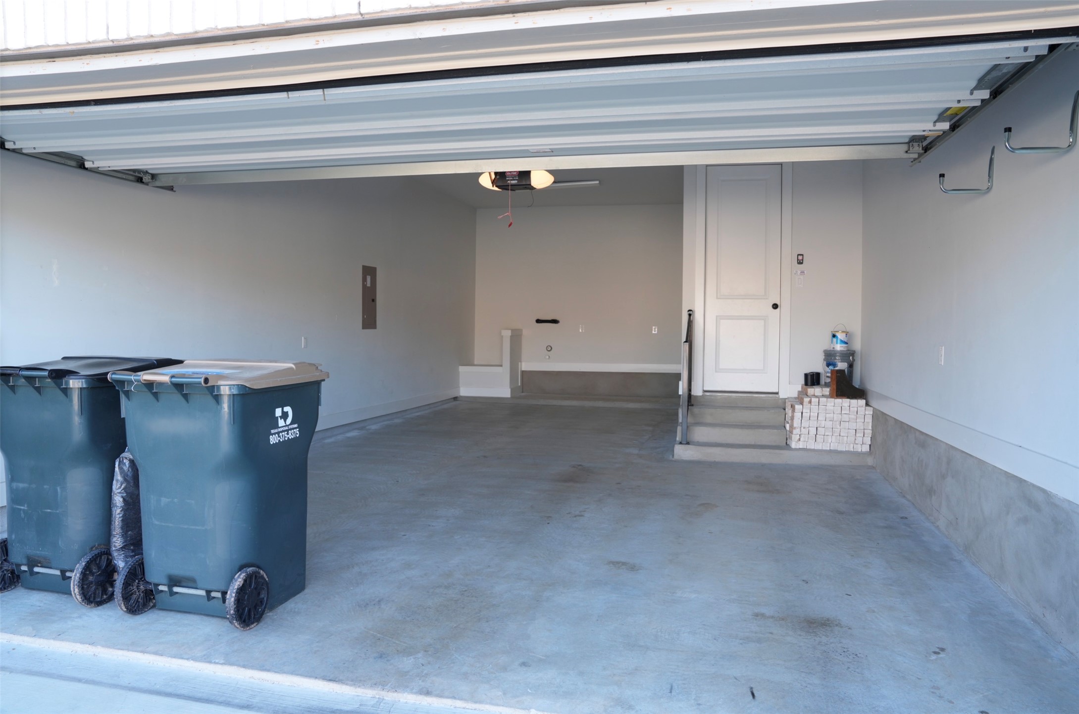 3812 Mercer Road Georgetown, TX 78628 - Photo 29 of 33 3-Car Tandem Garage
