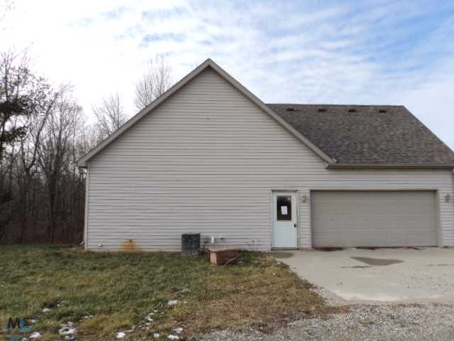 4356 Burns Line Road Croswell, MI 48422 - Photo 9 of 28 31106281-8.JPG