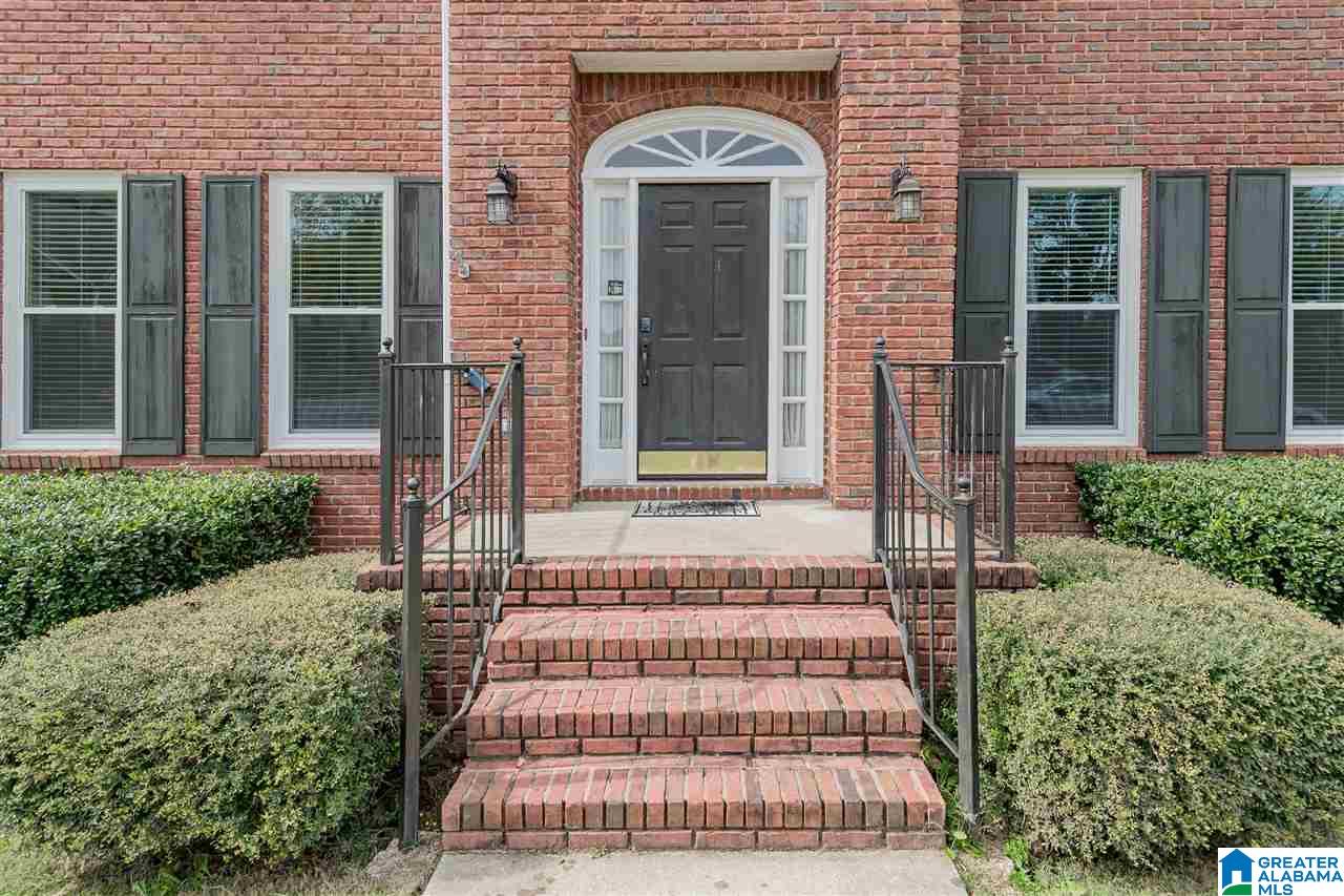 144 Ashford Way Alabaster, AL 35007 - Photo 3 of 36