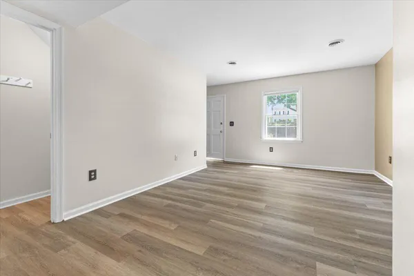 $1,395 | 2227 Bailey Avenue, Unit C, Salem, VA 24153