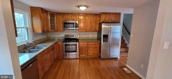 $3,325 | 223 Laura Anne Court, Sterling, VA 20164