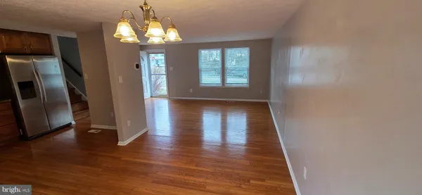 $3,325 | 223 Laura Anne Court, Sterling, VA 20164