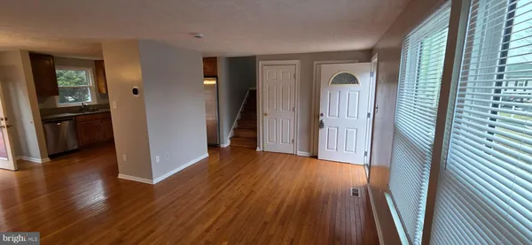 $3,325 | 223 Laura Anne Court, Sterling, VA 20164