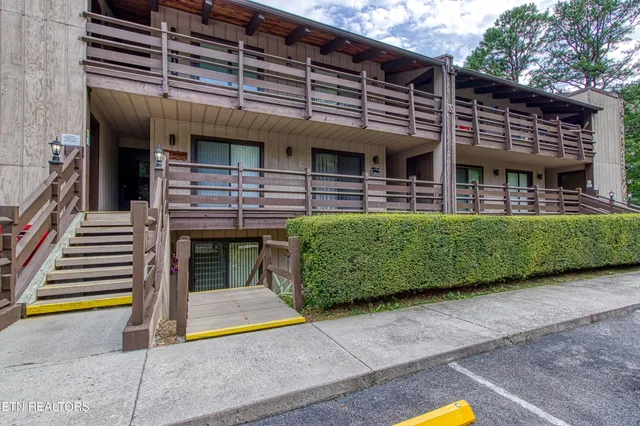 $138,000 | 1081 Cove Road, Unit 1012, Sevierville, TN 37876