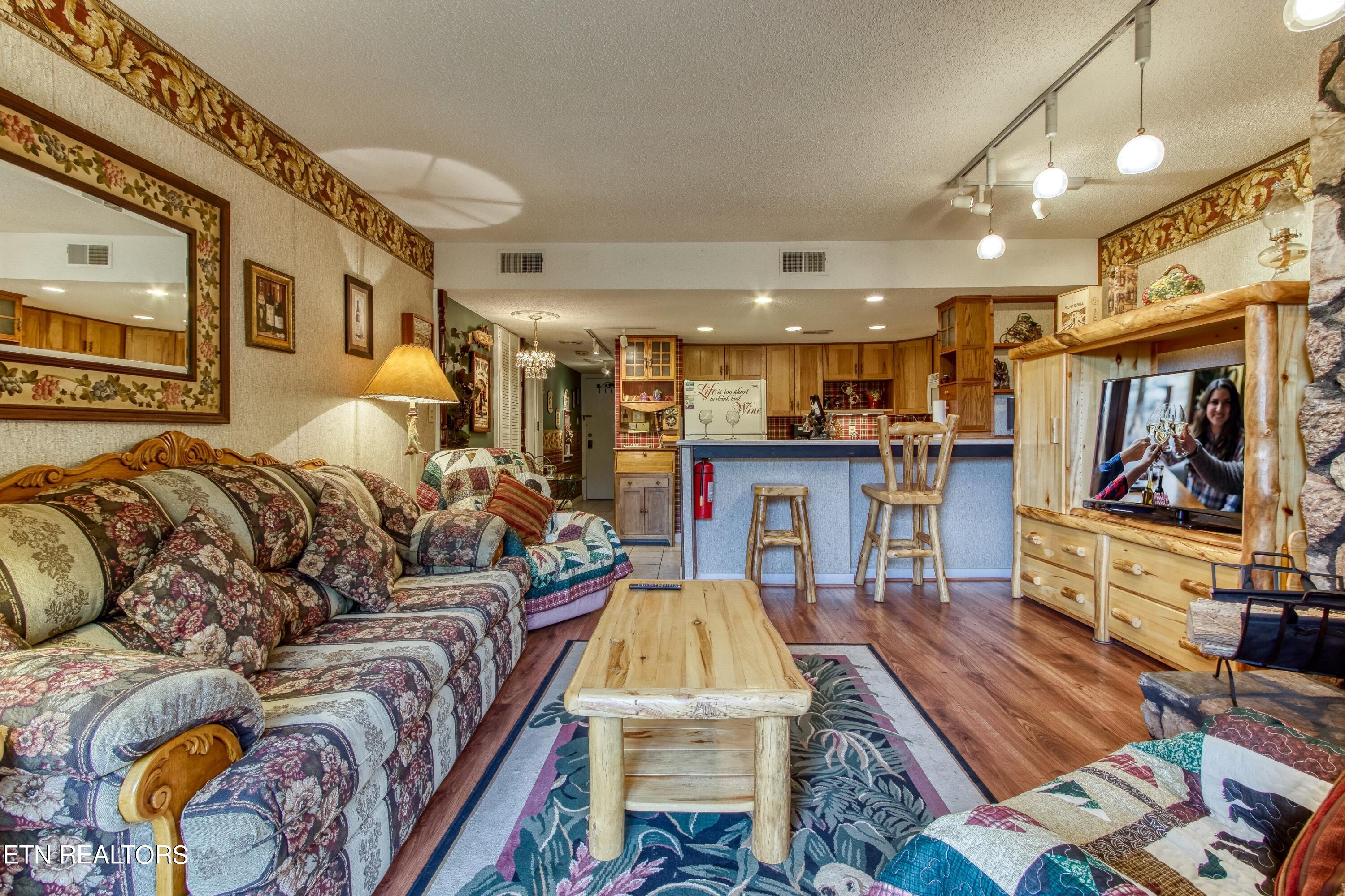 1081 Cove Road, Unit 1012 Sevierville, TN 37876 - Photo 11 of 22 1(21)