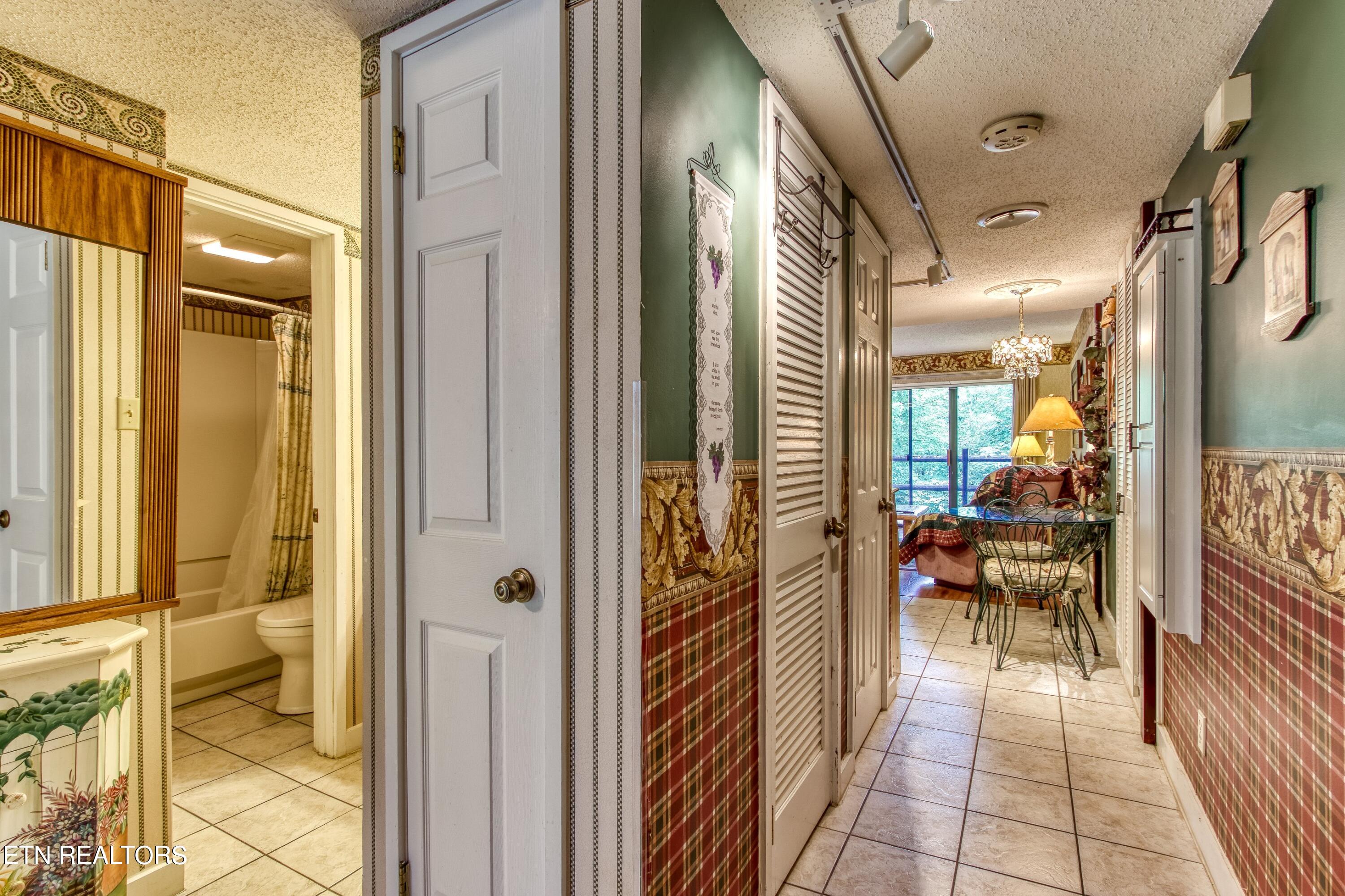 1081 Cove Road, Unit 1012 Sevierville, TN 37876 - Photo 4 of 22 1(5)