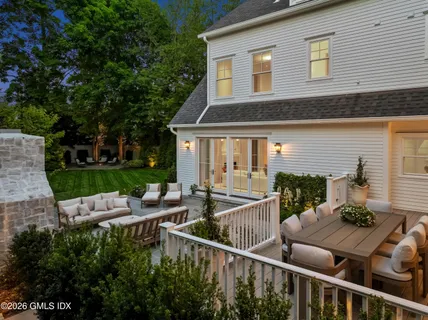 $6,850,000 | 60 Benjamin Street, Old Greenwich, CT 06870