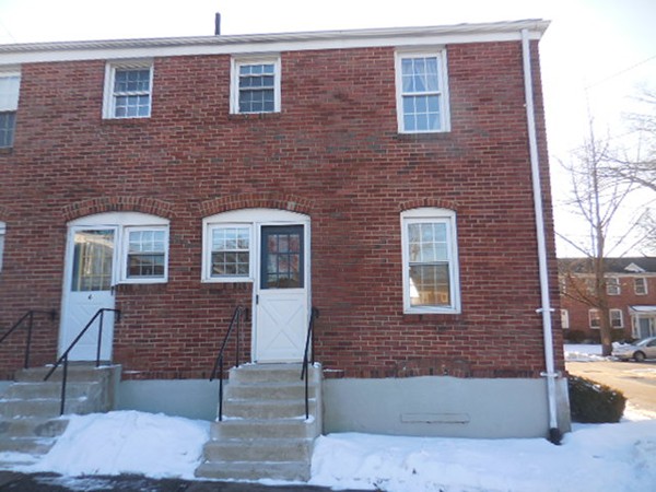 8 Colony Road, Unit 8 West Springfield, MA 01089 - Photo 4 of 18 Gallery Image 4