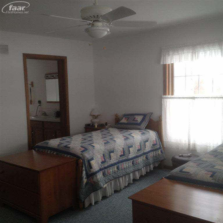 10462 Thayer Road Goodrich, MI 48438 - Photo 17 of 50 20398239-16.JPG