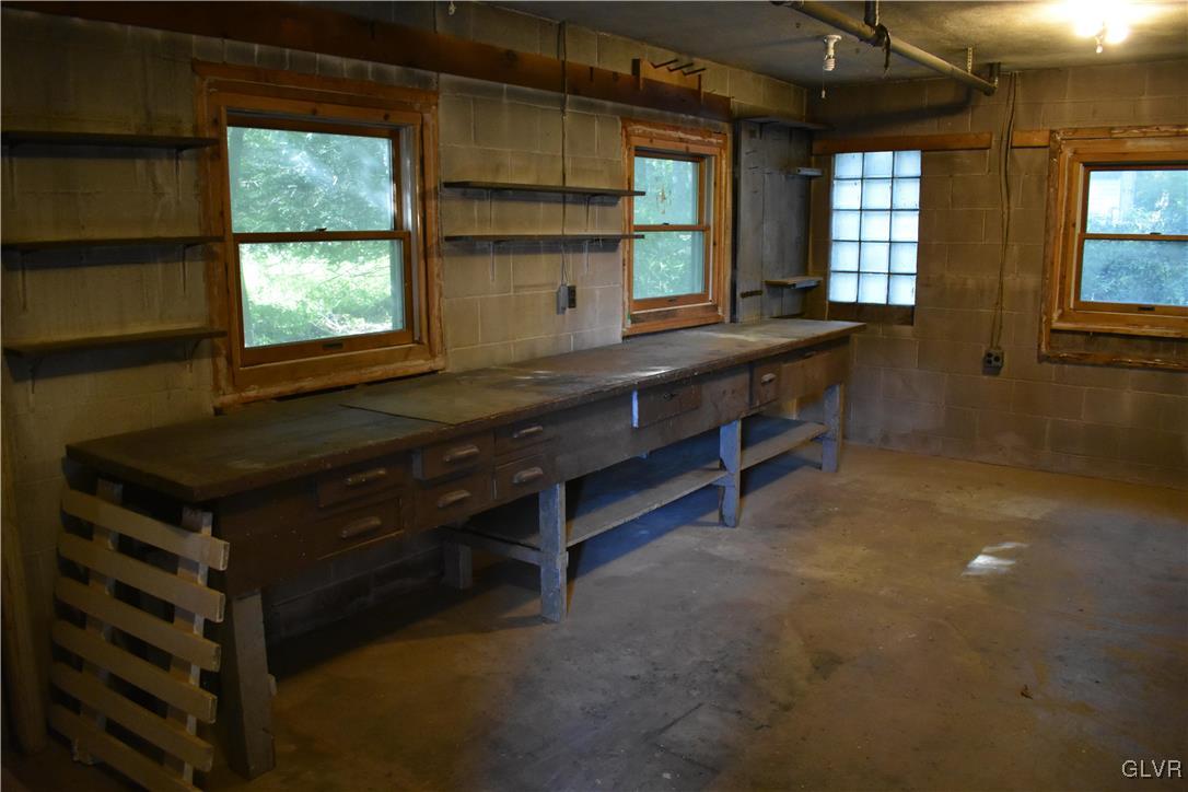 3975 Fireline Road Palmerton, PA 18071 - Photo 19 of 27 Gallery Image 19