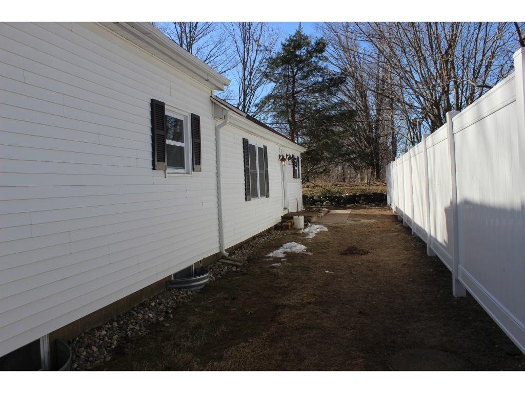 160 East Road Hampstead, NH 03841 - Photo 5 of 36