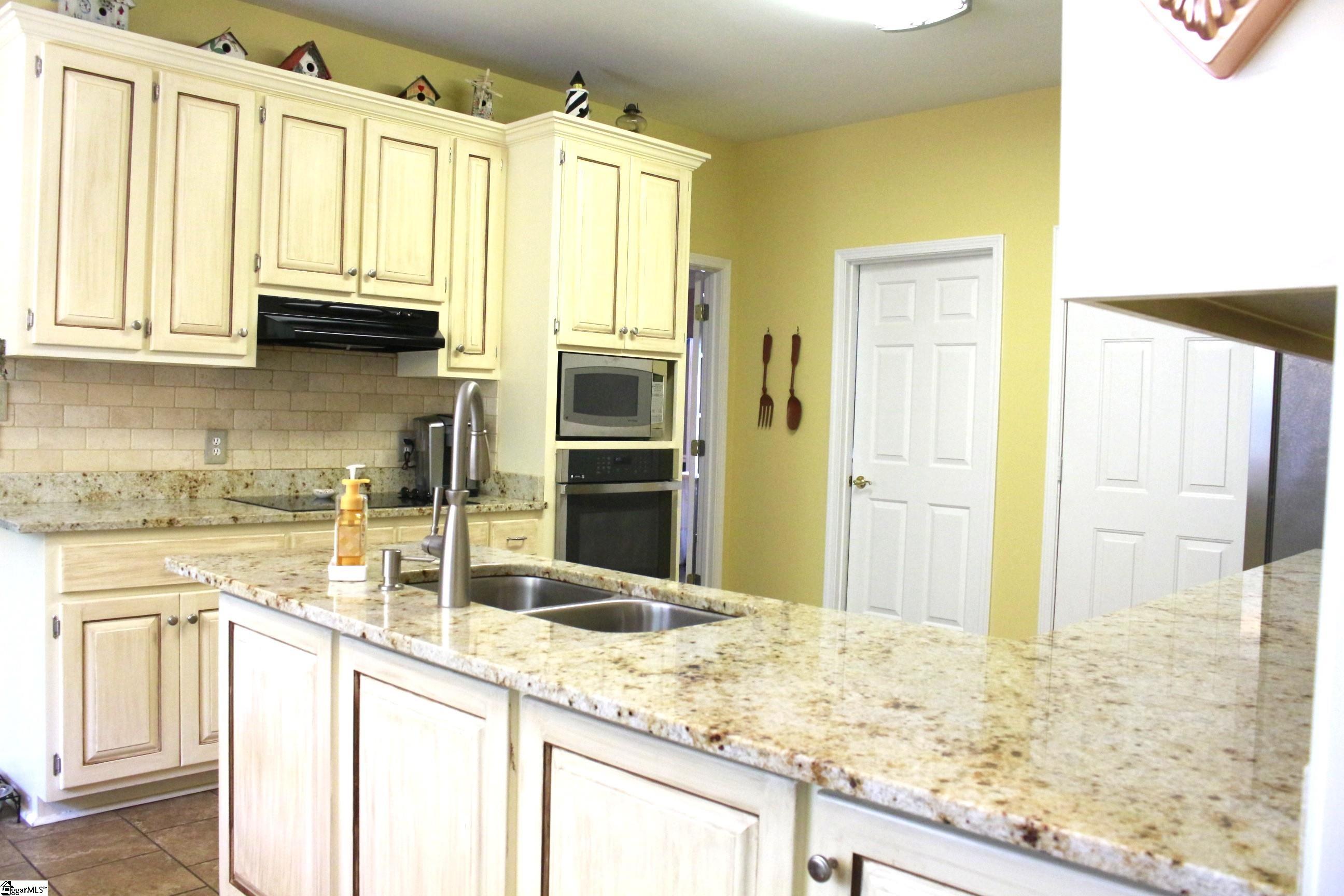 100 Camperdown Court Easley, SC 29642 - Photo 14 of 35