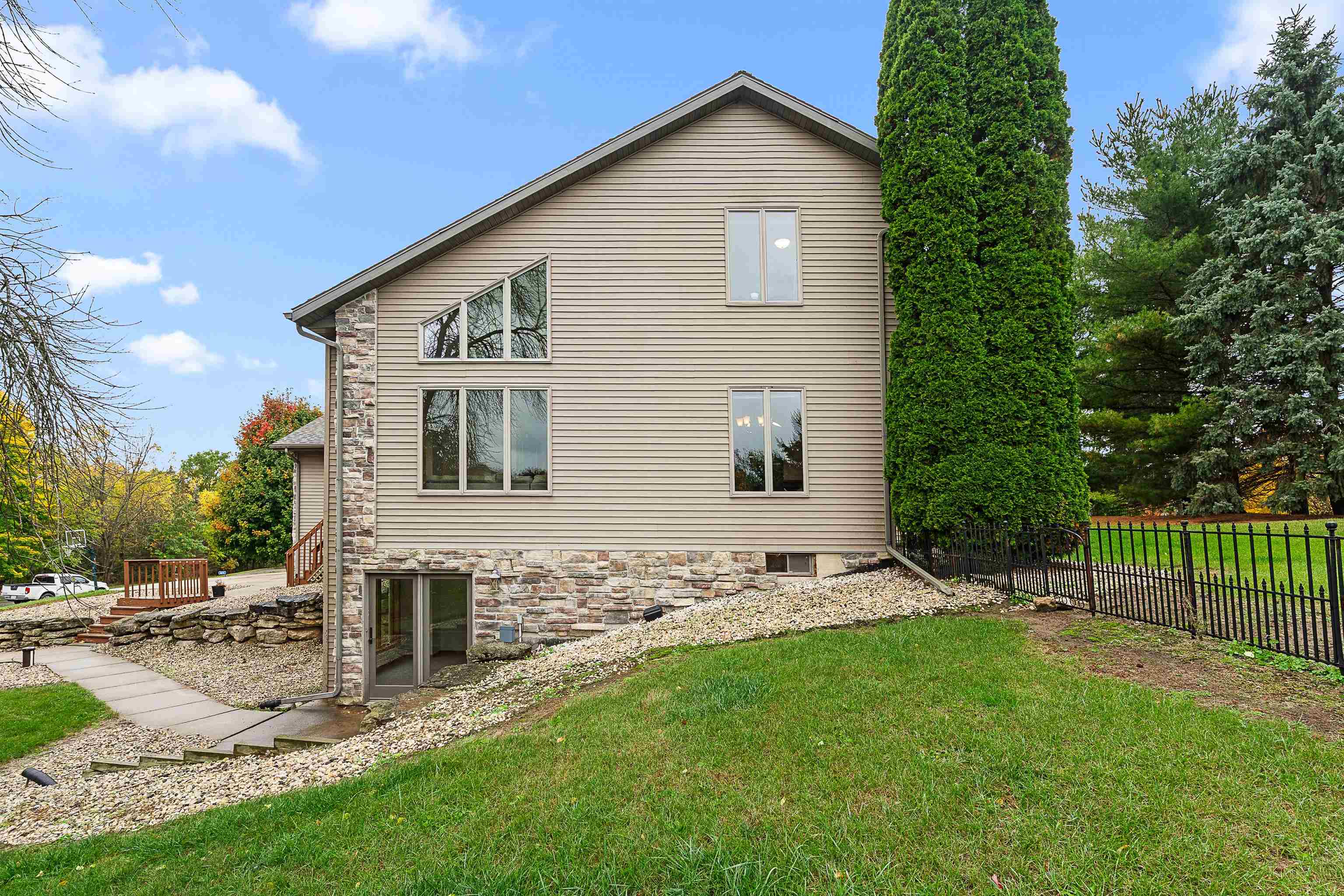 W8784 Eagle Road Beaver Dam, WI 53916 - Photo 36 of 37