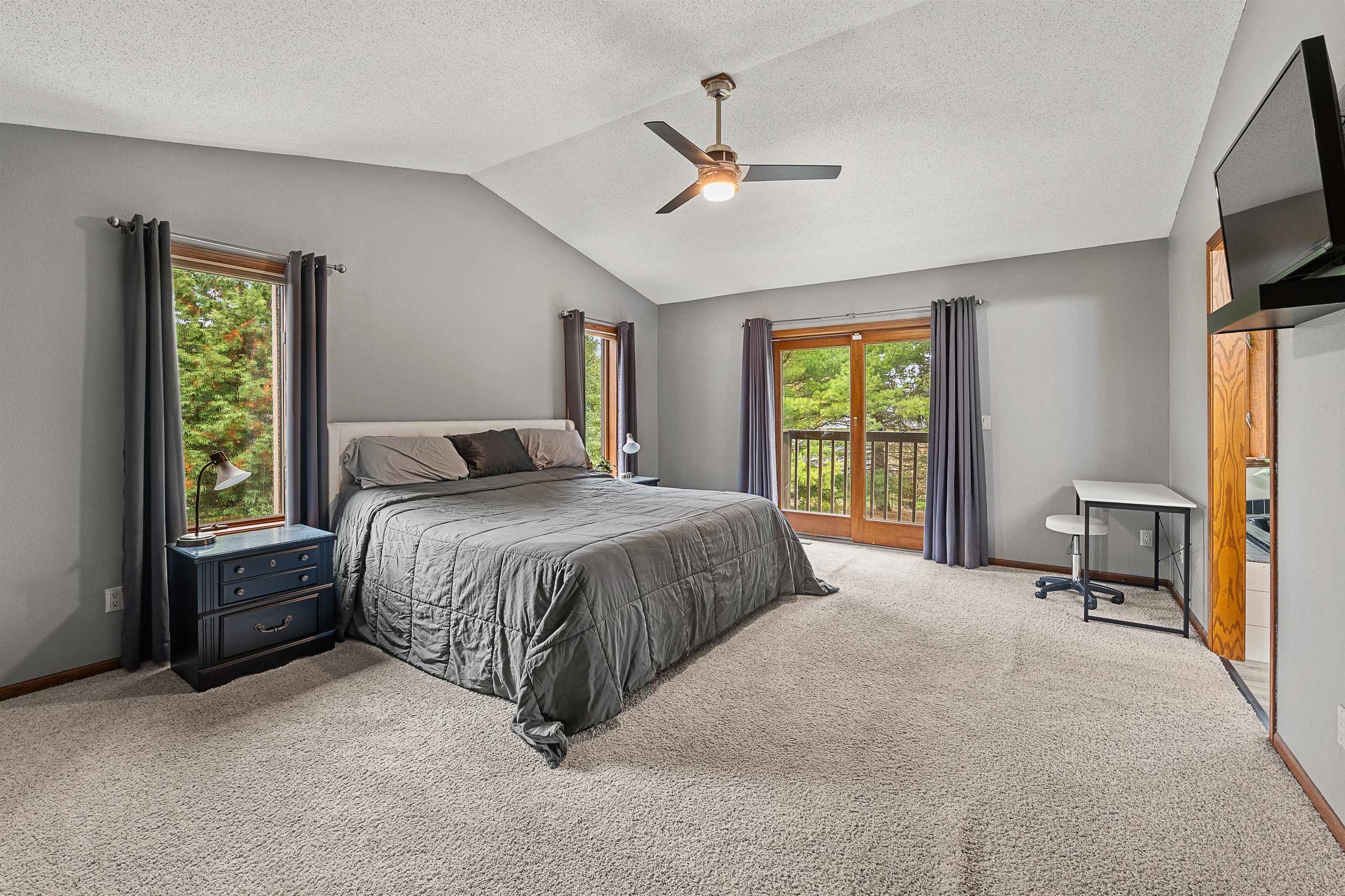 W8784 Eagle Road Beaver Dam, WI 53916 - Photo 4 of 37