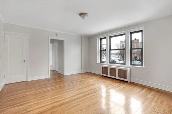$2,395 | 254 Martine Avenue, Unit 6A, White Plains, NY 10601