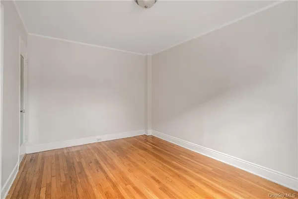 $2,395 | 254 Martine Avenue, Unit 6A, White Plains, NY 10601