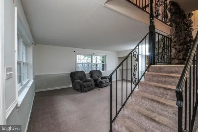 $495,000 | 5091 Fairview Drive, Berkeley Springs, WV 25411