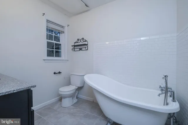 $495,000 | 5091 Fairview Drive, Berkeley Springs, WV 25411