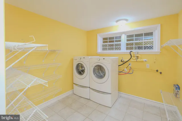 $495,000 | 5091 Fairview Drive, Berkeley Springs, WV 25411