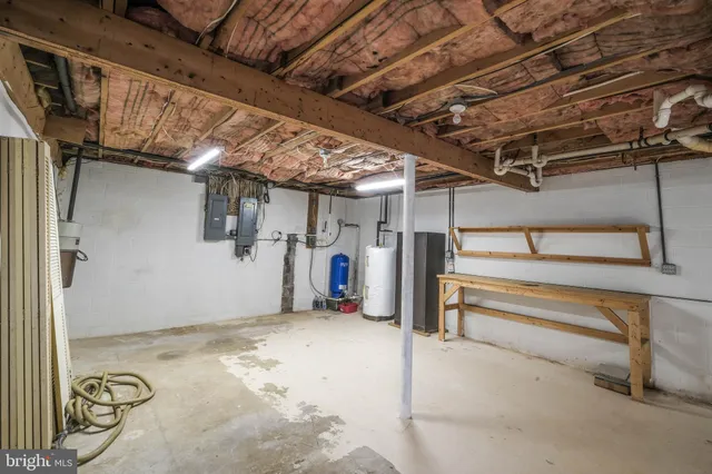 $495,000 | 5091 Fairview Drive, Berkeley Springs, WV 25411