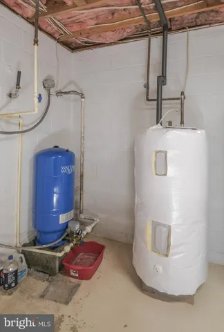 $495,000 | 5091 Fairview Drive, Berkeley Springs, WV 25411