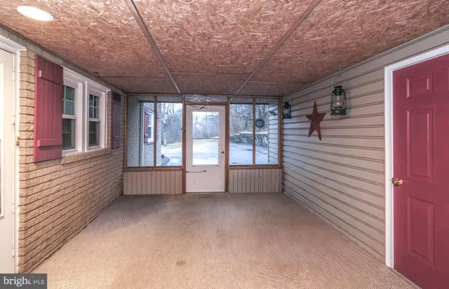 $495,000 | 5091 Fairview Drive, Berkeley Springs, WV 25411