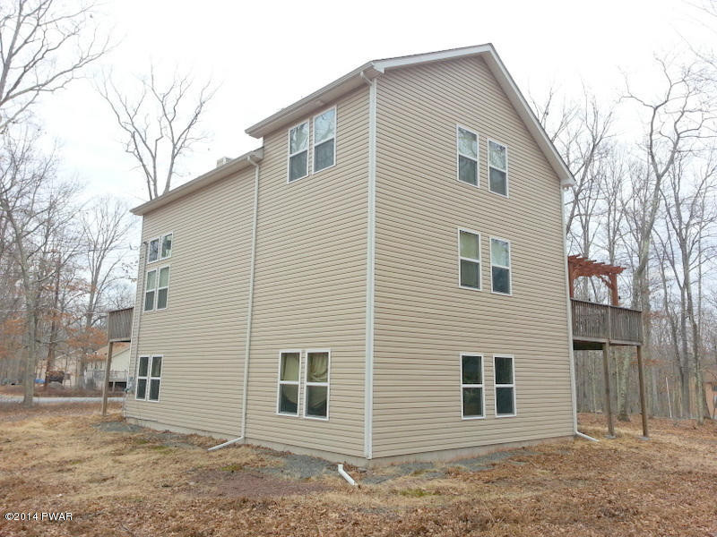 260 West Lakeview Road Lackawaxen, PA 18435 - Photo 36 of 37