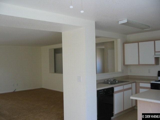 9584 Autumn Leaf Way Reno, NV 89506 - Photo 6 of 9 Photo 6