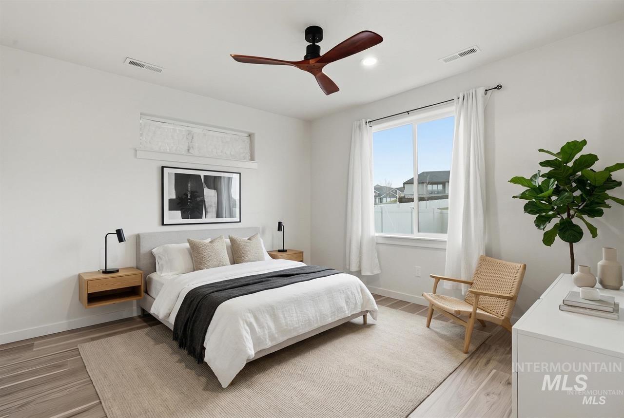 449 West Winnipeg Street Meridian, ID 83642 - Photo 18 of 49 Bedroom with ceiling fan, light wood-style flooring, and recessed lighting