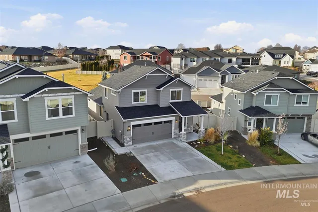 $2,300 | 449 West Winnipeg Street, Meridian, ID 83642