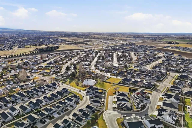 $2,300 | 449 West Winnipeg Street, Meridian, ID 83642