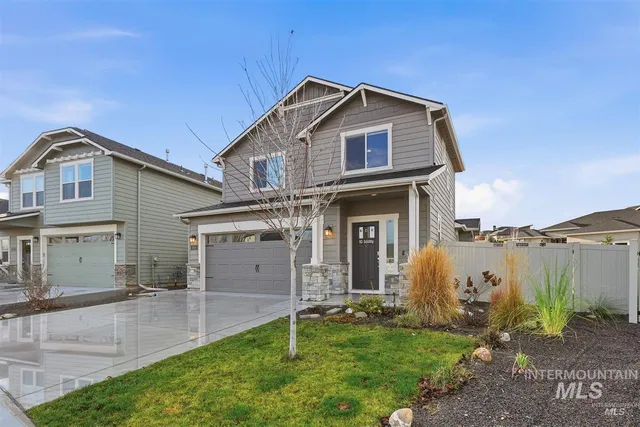$2,300 | 449 West Winnipeg Street, Meridian, ID 83642