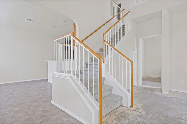 $299,999 | 1900 Scofield Ridge Parkway, Unit 503, Austin, TX 78727