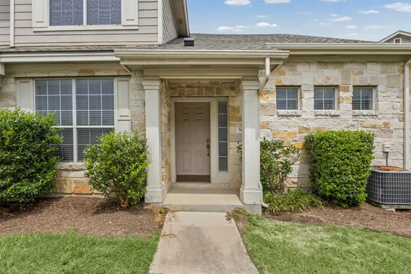 $299,999 | 1900 Scofield Ridge Parkway, Unit 503, Austin, TX 78727