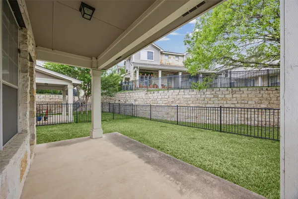 $299,999 | 1900 Scofield Ridge Parkway, Unit 503, Austin, TX 78727