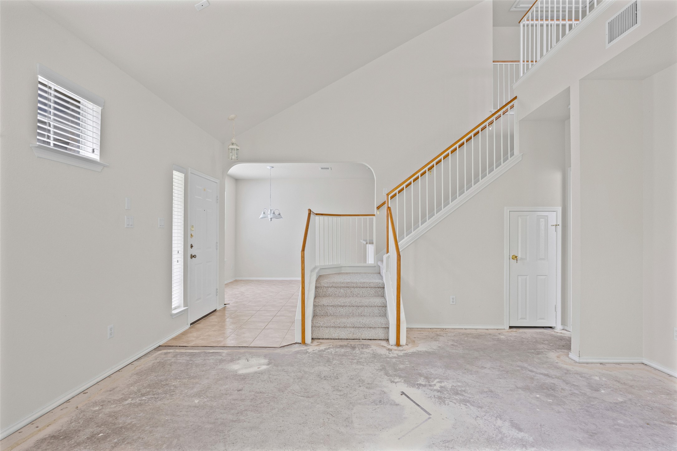 1900 Scofield Ridge Parkway, Unit 503 Austin, TX 78727 - Photo 4 of 26 a view of an entryway with staircase